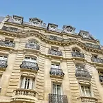 Perfect T2 At The Foot Of The Eiffel Tower-Paris 7