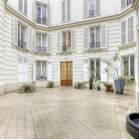 Perfect T2 At The Foot Of The Eiffel Tower-paris 7 Apartment *