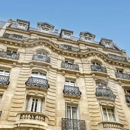 Perfect T2 At The Foot Of The Eiffel Tower-paris 7 * Paris